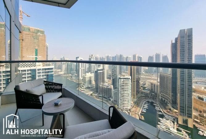 Three-bed at InterContinental Dubai Marina — Marina view, closed kitchen